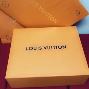 New Large Louis Vuitton Gift Box.